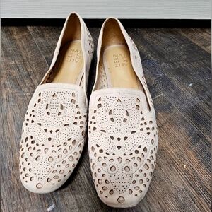Naturalizer Flats